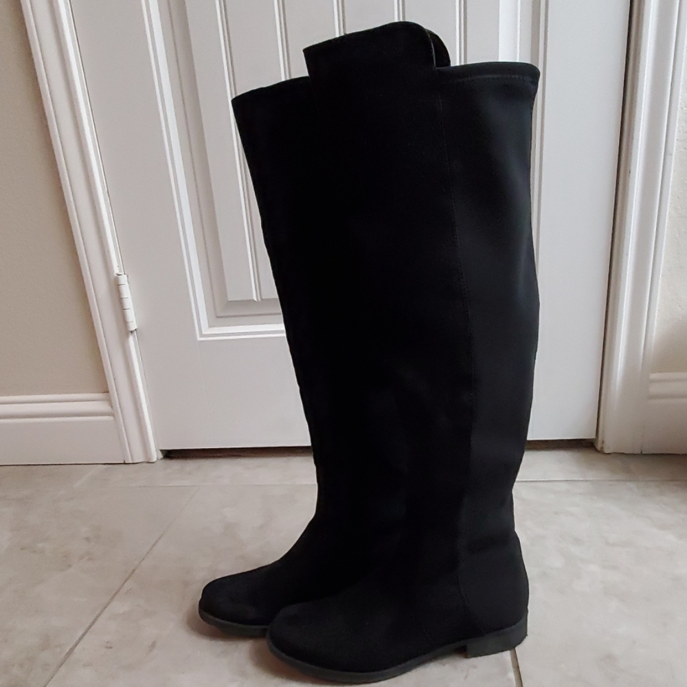 Knee high Suede boots